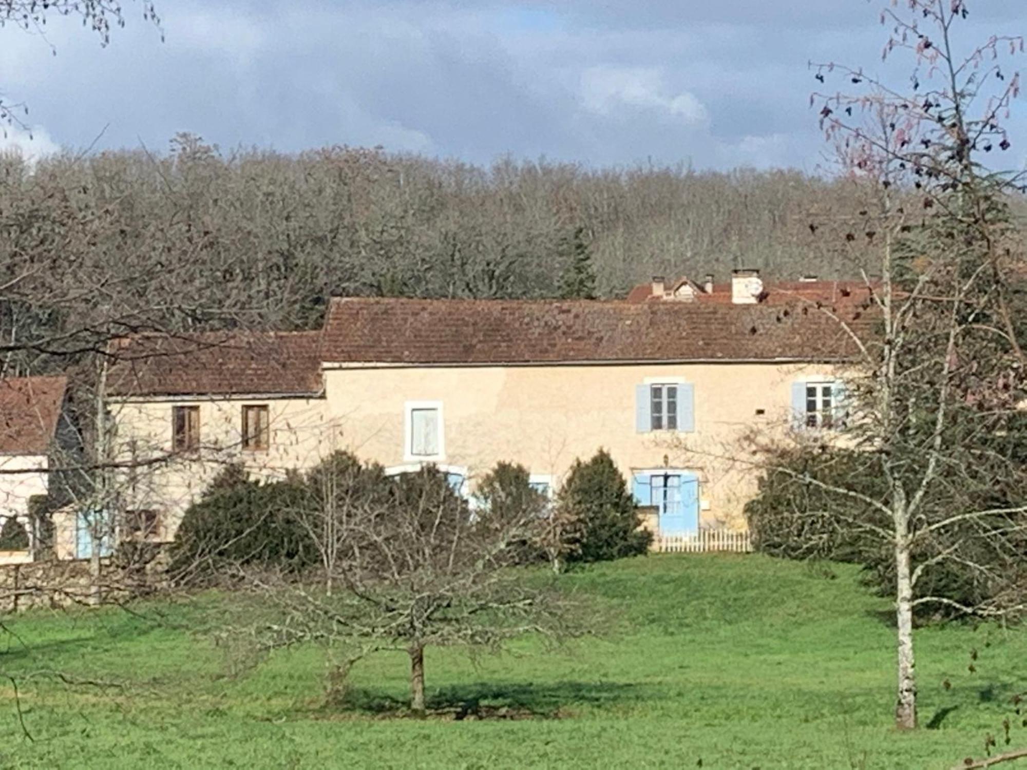 Saint-Martial-d'Albarede La Grange, 10 Rue Du Lavoir מראה חיצוני תמונה