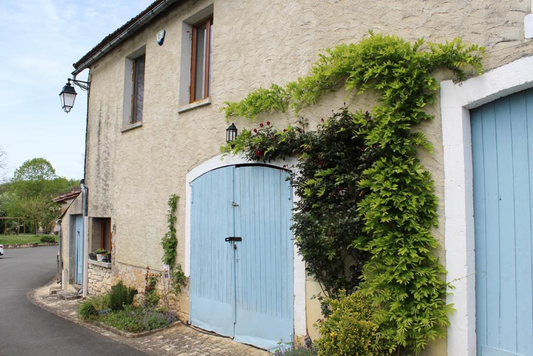 Saint-Martial-d'Albarede La Grange, 10 Rue Du Lavoir מראה חיצוני תמונה